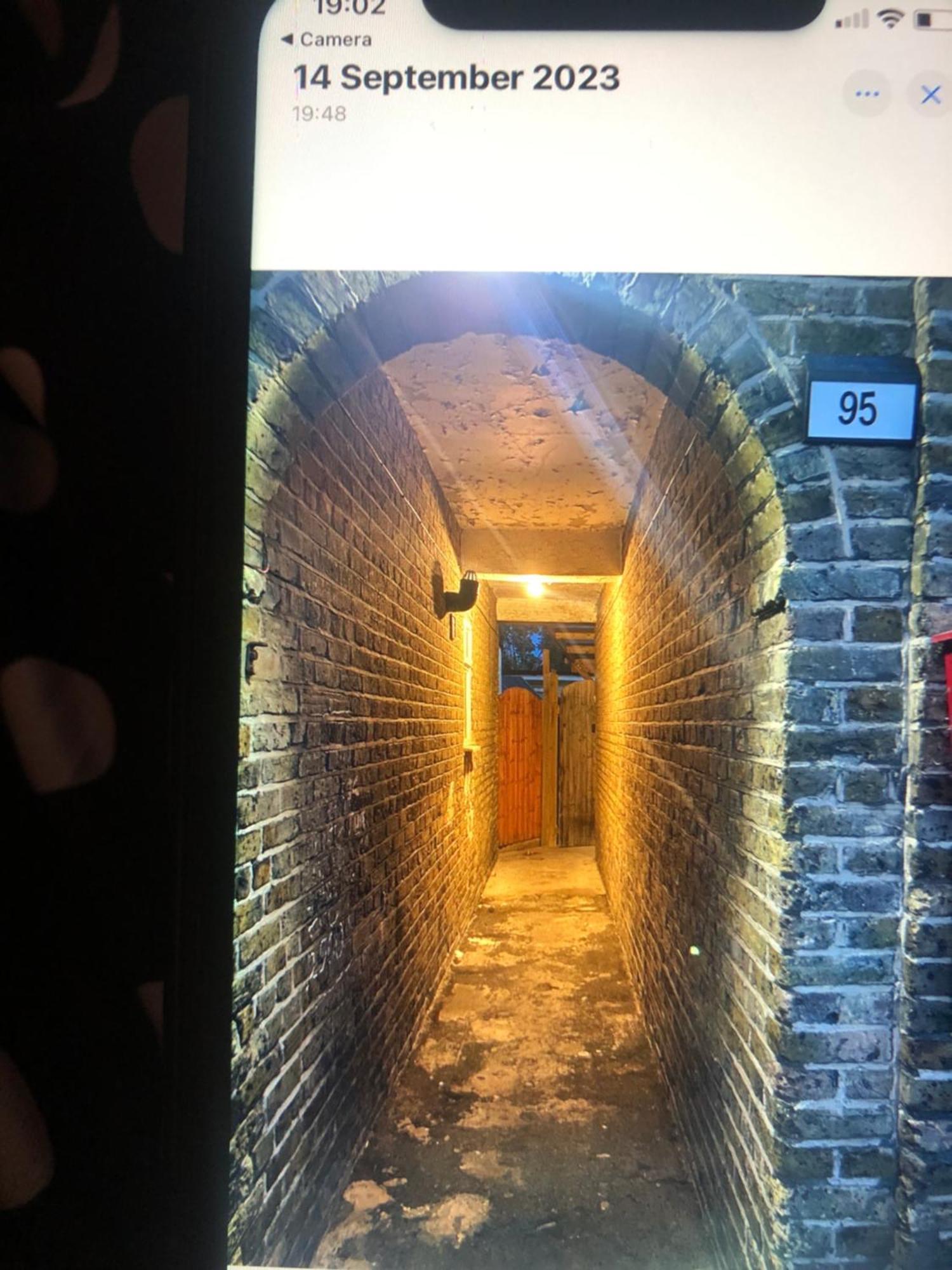 Grange Mill, 95 Londra